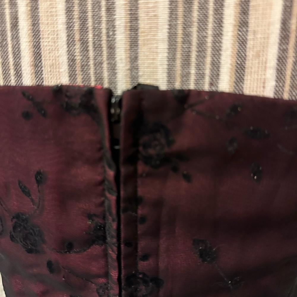 Chelsea Nites strapless, top, and matching skirt - Picture 6 of 16